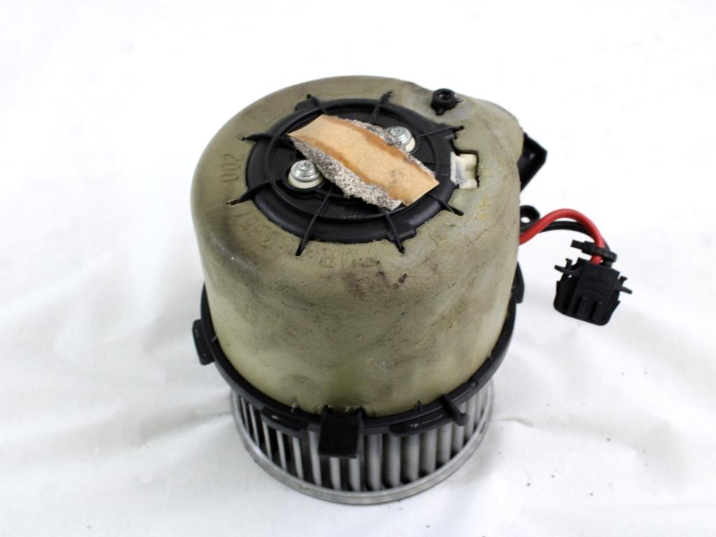 VENTILATOR  KABINE  OEM N. 8K1820021 ORIGINAL REZERVNI DEL AUDI A4 B8 8K2 BER/SW/CABRIO (2007 - 11/2015) DIESEL LETNIK 2009