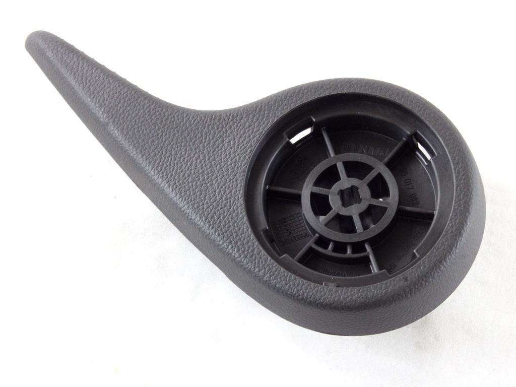 KONZOLE IN SINE SEDEZEV OEM N. 95017984 ORIGINAL REZERVNI DEL CHEVROLET AVEO MK2 T300 (2011 - 2015) DIESEL LETNIK 2012