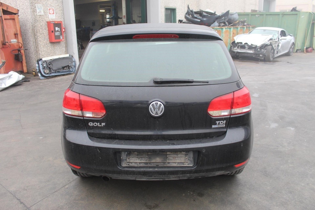 VOLKSWAGEN GOLF 6 1.6 D 77KW 5M 5P (2010) RICAMBI IN MAGAZZINO