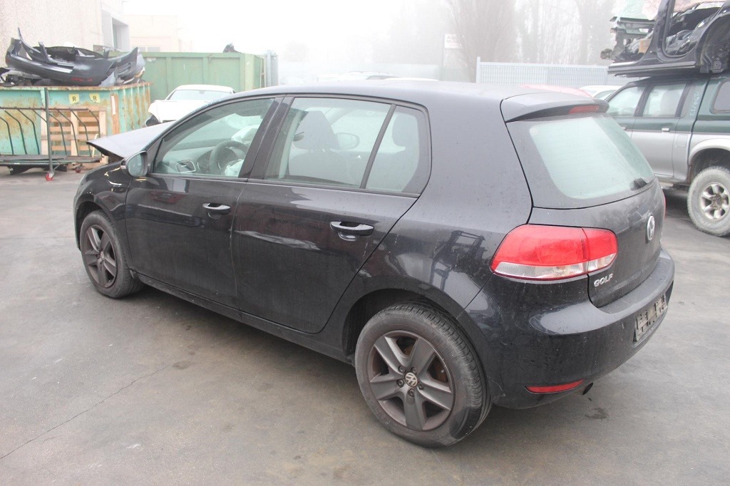 VOLKSWAGEN GOLF 6 1.6 D 77KW 5M 5P (2010) RICAMBI IN MAGAZZINO