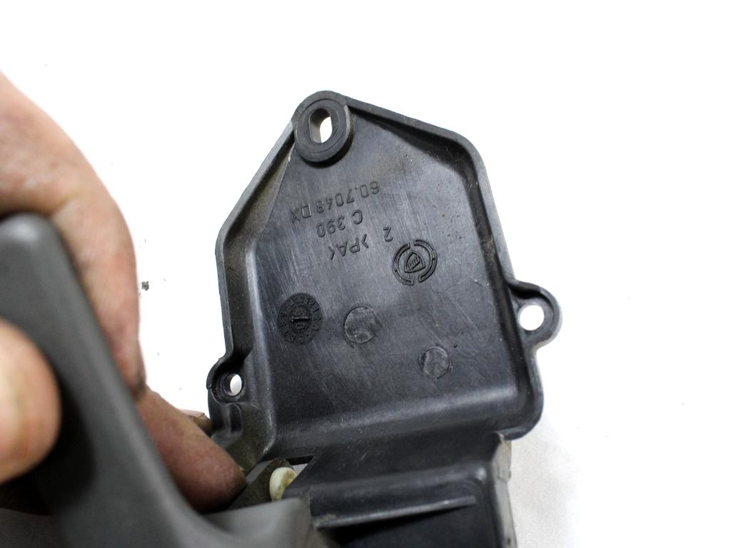 NOTRANJA KLJUKA  OEM N. 71732851 ORIGINAL REZERVNI DEL FIAT PANDA 169 R (2009 - 2011) BENZINA/METANO LETNIK 2009