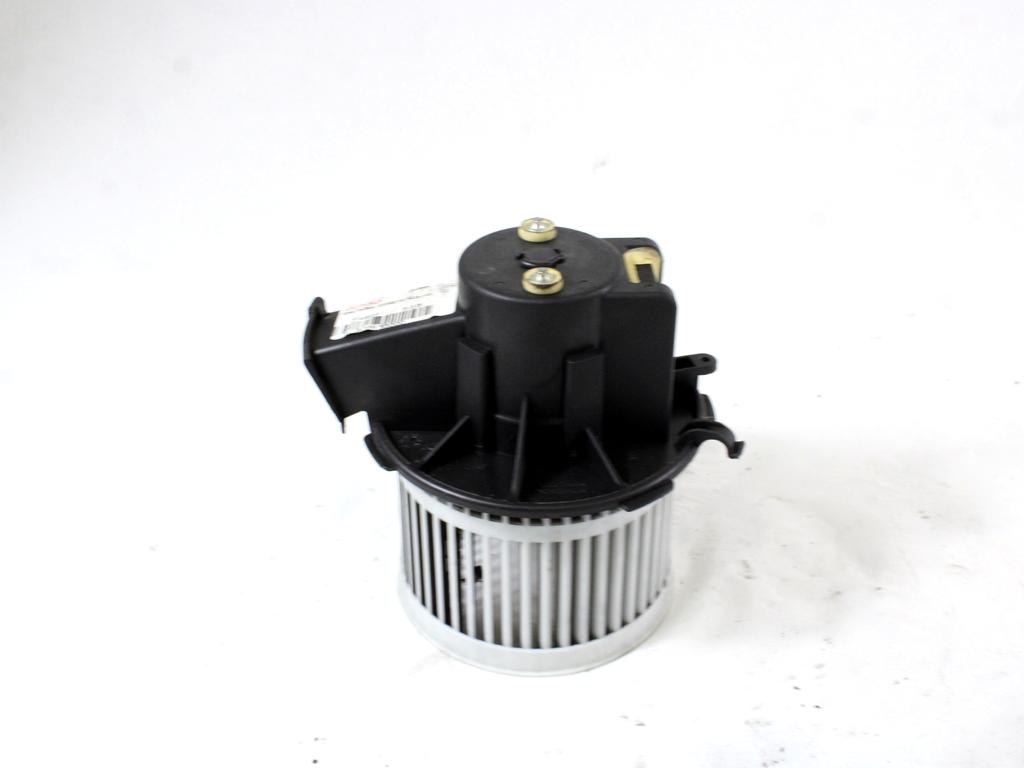 VENTILATOR  KABINE  OEM N. 77364884 ORIGINAL REZERVNI DEL FIAT PANDA 169 R (2009 - 2011) BENZINA/METANO LETNIK 2009