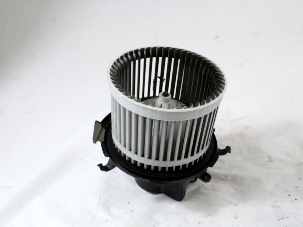 VENTILATOR  KABINE  OEM N. 77364884 ORIGINAL REZERVNI DEL FIAT PANDA 169 R (2009 - 2011) BENZINA/METANO LETNIK 2009