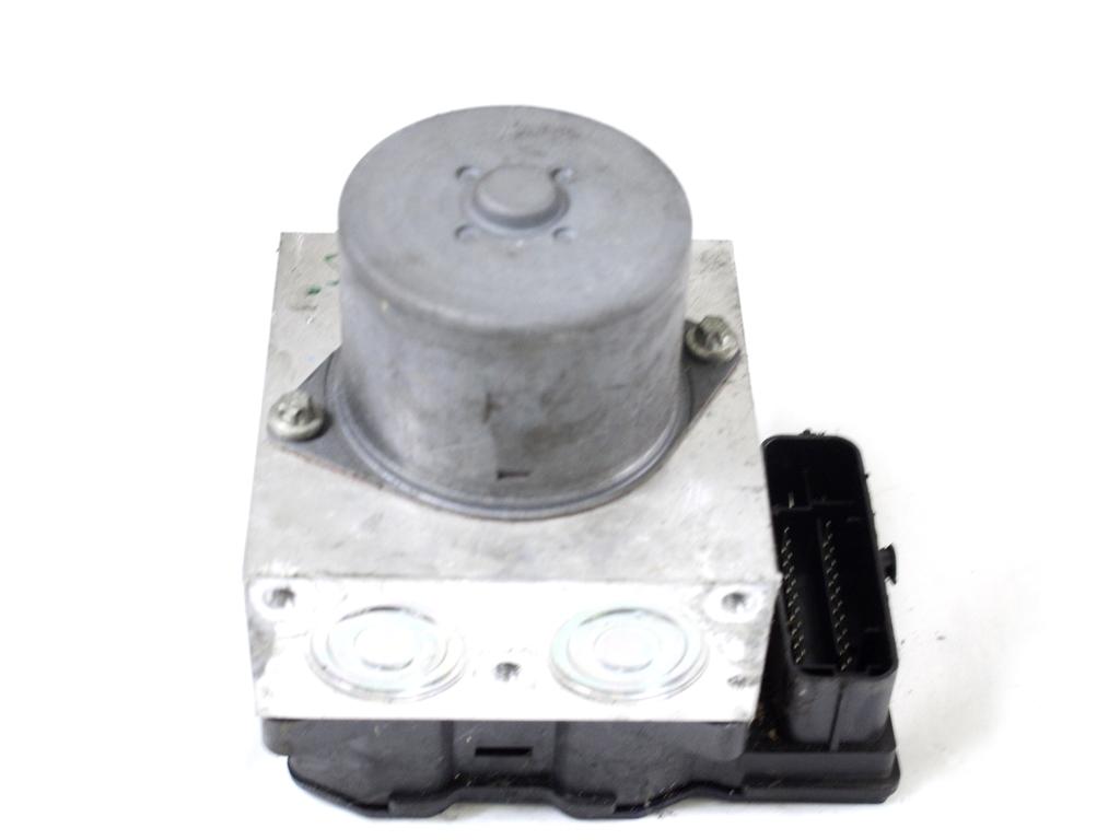 ABS AGREGAT S PUMPO OEM N. 8G91-2C405-AB ORIGINAL REZERVNI DEL FORD S-MAX WA6 MK1 (2006 - 2010) DIESEL LETNIK 2008