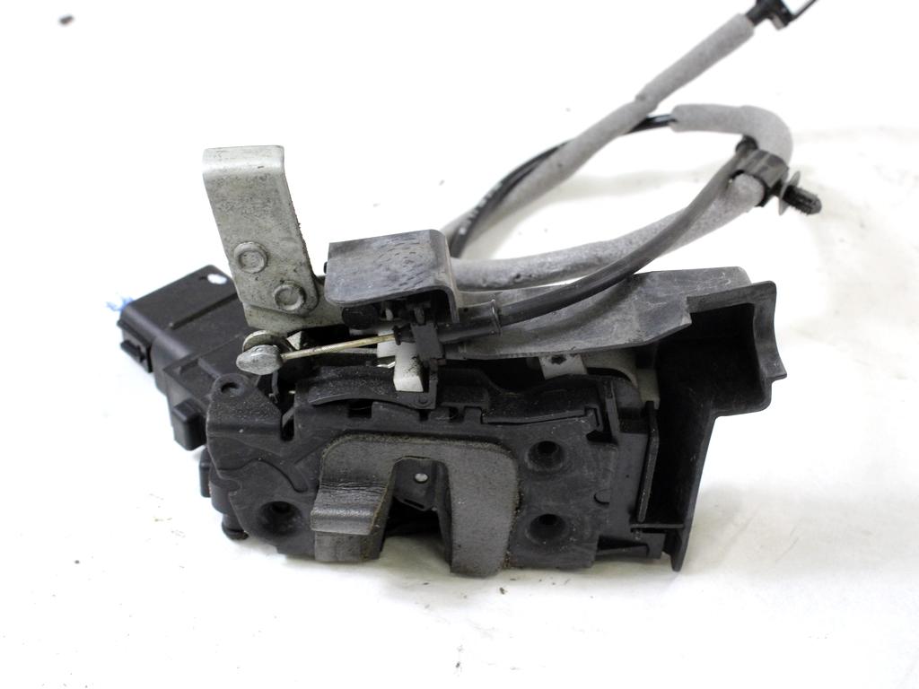 CENTRALNO ZAKLEPANJE PREDNIH LEVIH VRAT OEM N. 6M2A-R21813-EC ORIGINAL REZERVNI DEL FORD S-MAX WA6 MK1 (2006 - 2010) DIESEL LETNIK 2008