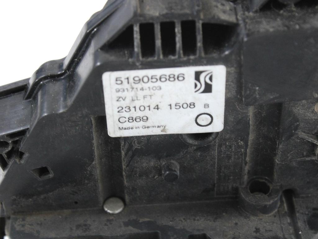 CENTRALNO ZAKLEPANJE PREDNIH LEVIH VRAT OEM N. 51905686 ORIGINAL REZERVNI DEL FIAT PUNTO 199 MK3 (2011 - 2017)DIESEL LETNIK 2015