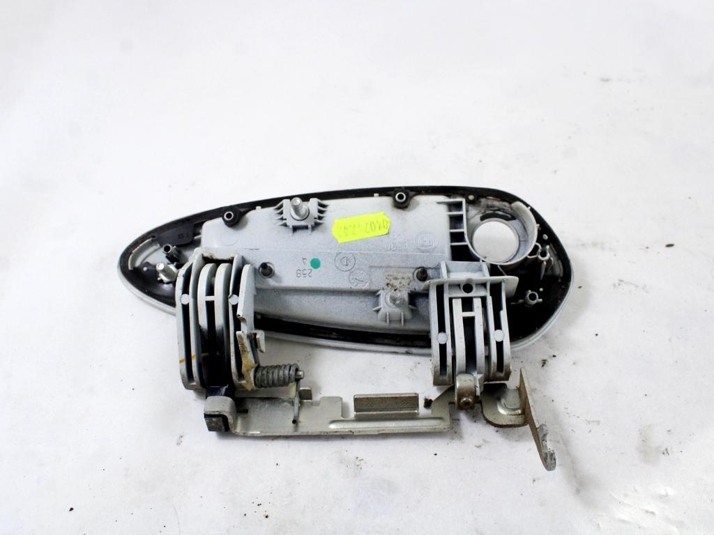 ZUNANJA KLJUKA SPREDNJA LEVA VRATA OEM N. 735499040 ORIGINAL REZERVNI DEL FIAT PUNTO 199 MK3 (2011 - 2017)DIESEL LETNIK 2015