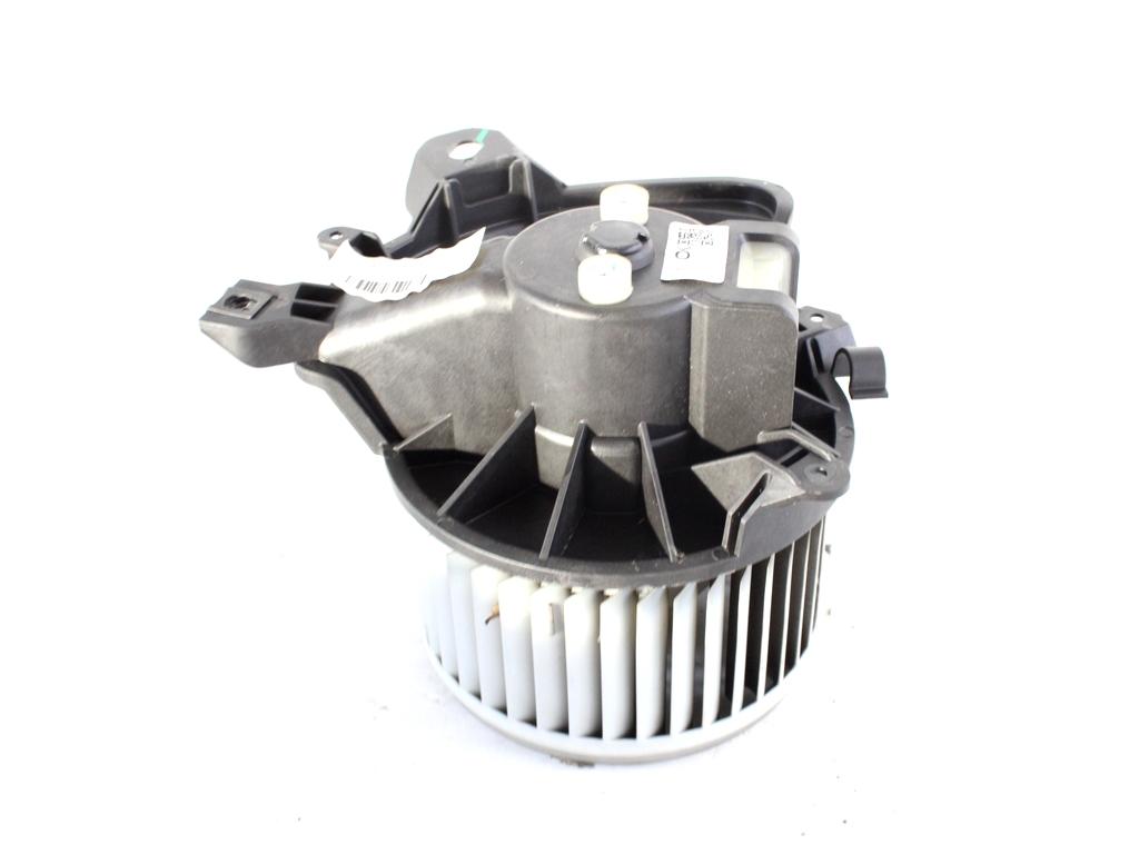 VENTILATOR  KABINE  OEM N. 77364956 ORIGINAL REZERVNI DEL FIAT PUNTO 199 MK3 (2011 - 2017)DIESEL LETNIK 2015