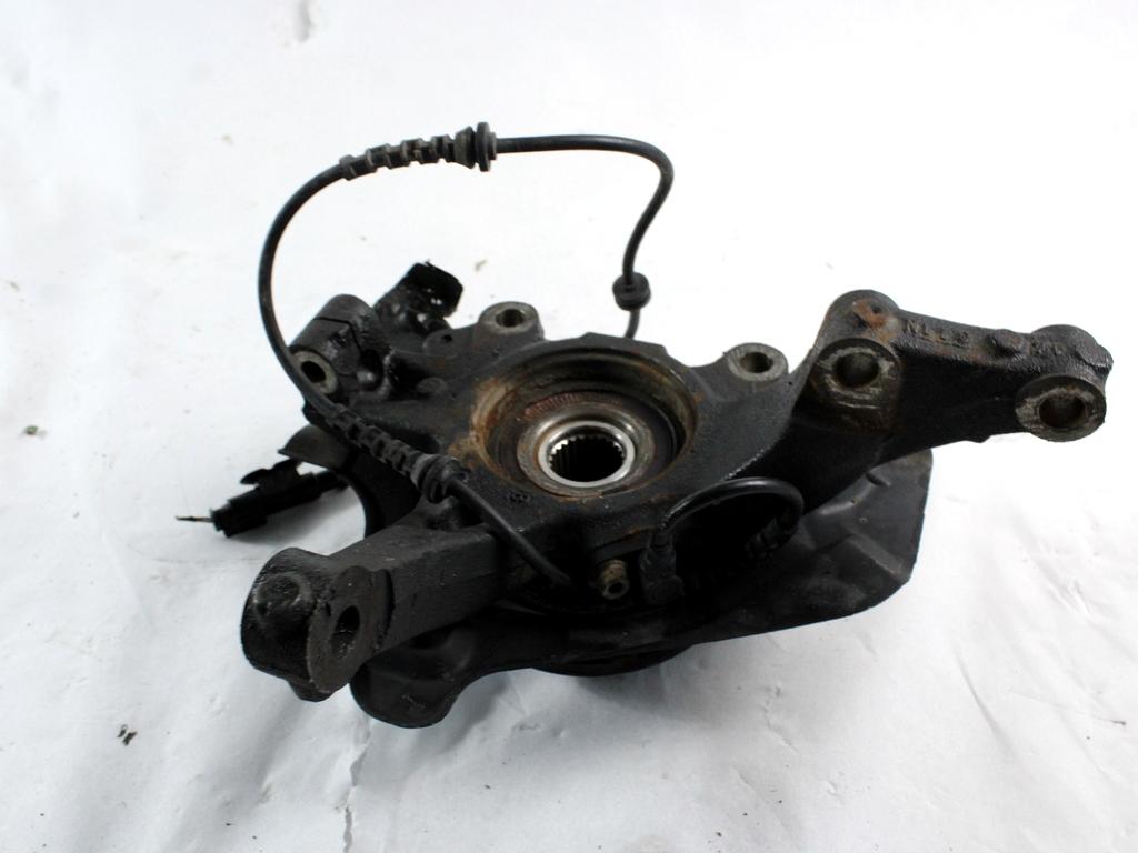 VRTLJIVI LEZAJ DESNO / PESTO KOLESA Z LEZAJEM SPREDAJ OEM N. 51776377 ORIGINAL REZERVNI DEL FIAT PUNTO 199 MK3 (2011 - 2017)DIESEL LETNIK 2015