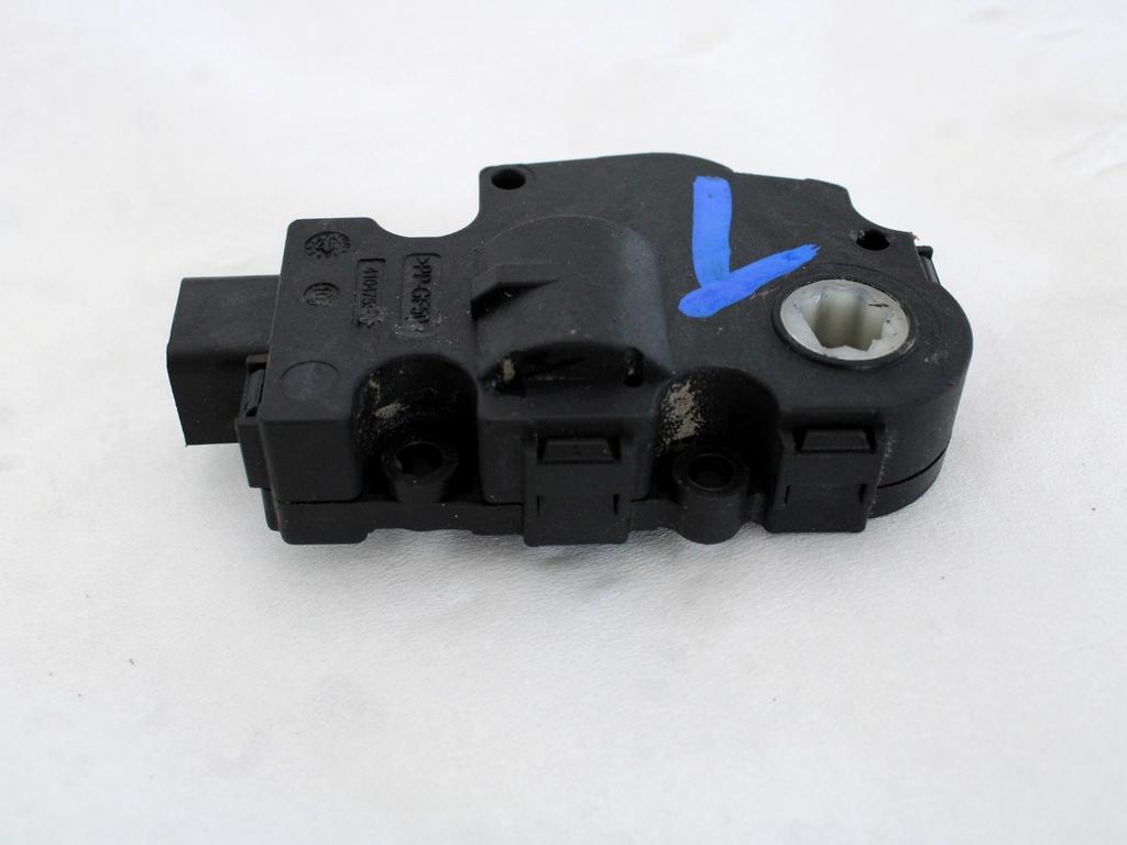 MOTORCEK OGREVANJA OEM N. T946104A ORIGINAL REZERVNI DEL BMW SERIE 1 BERLINA F20/F21 LCI (2015 - 2019)DIESEL LETNIK 2017