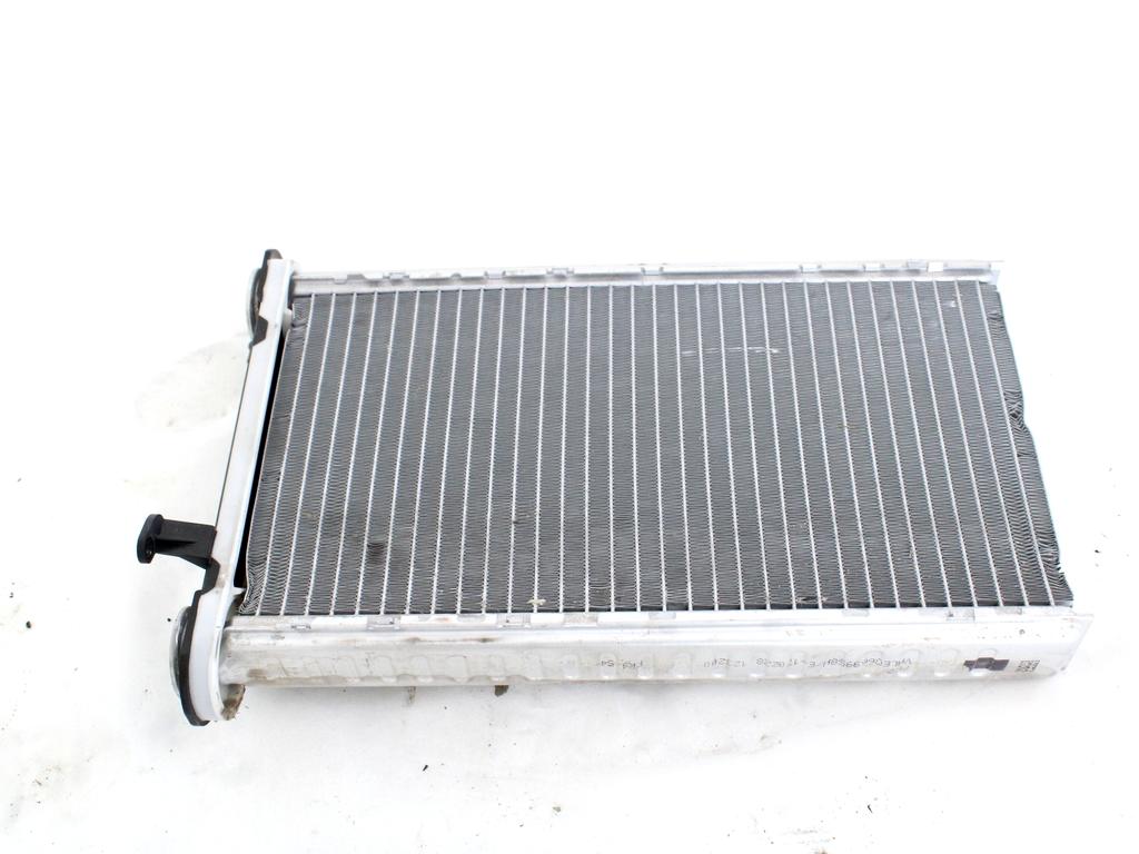 GRELEC RADIATORJA OEM N. 64119229486 ORIGINAL REZERVNI DEL BMW SERIE 1 BERLINA F20/F21 LCI (2015 - 2019)DIESEL LETNIK 2017