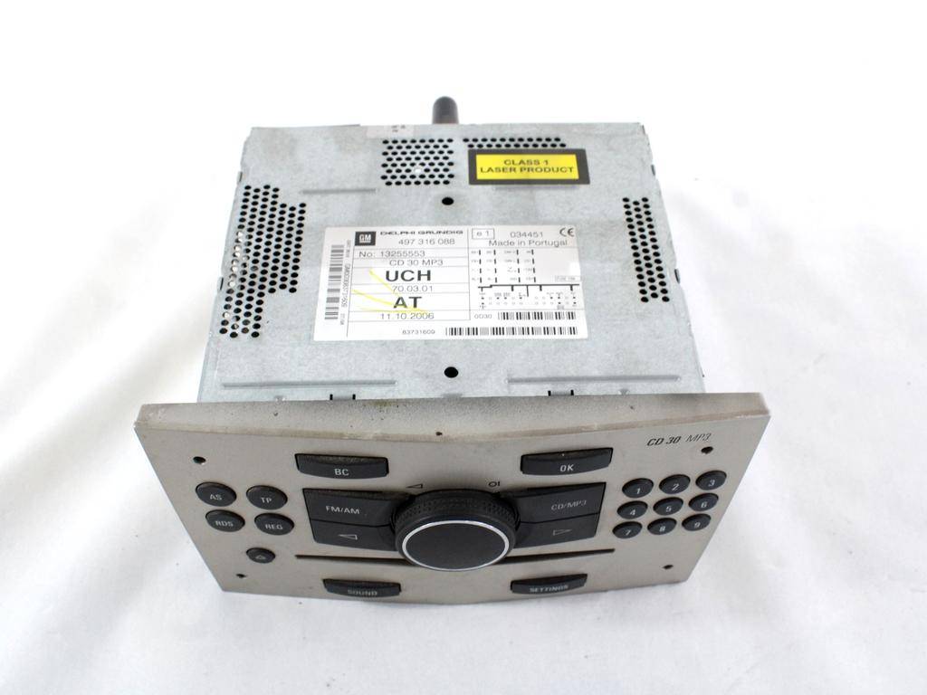 RADIO CD / OJACEVALNIK / IMETNIK HIFI OEM N. 13255553 ORIGINAL REZERVNI DEL OPEL ASTRA H A04 L48 L08 L35 L67 R 5P/3P/SW (2007 - 2010) DIESEL LETNIK 2008