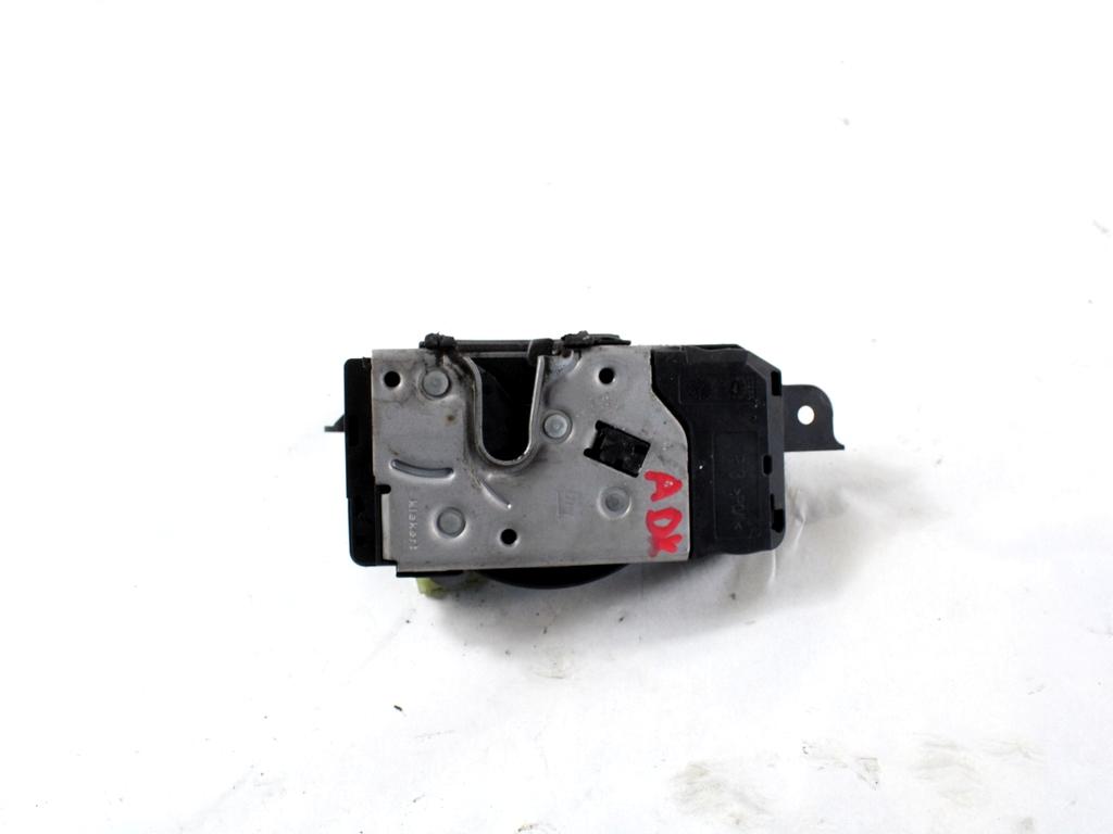 CENTRALNI ZAKLEP SPREDNJIH VRAT  OEM N. 13210749 ORIGINAL REZERVNI DEL OPEL ASTRA H A04 L48 L08 L35 L67 R 5P/3P/SW (2007 - 2010) DIESEL LETNIK 2008