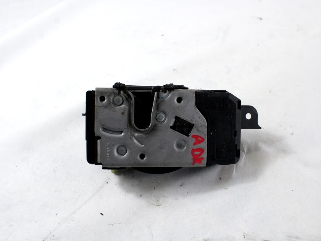 CENTRALNI ZAKLEP SPREDNJIH VRAT  OEM N. 13210749 ORIGINAL REZERVNI DEL OPEL ASTRA H A04 L48 L08 L35 L67 R 5P/3P/SW (2007 - 2010) DIESEL LETNIK 2008