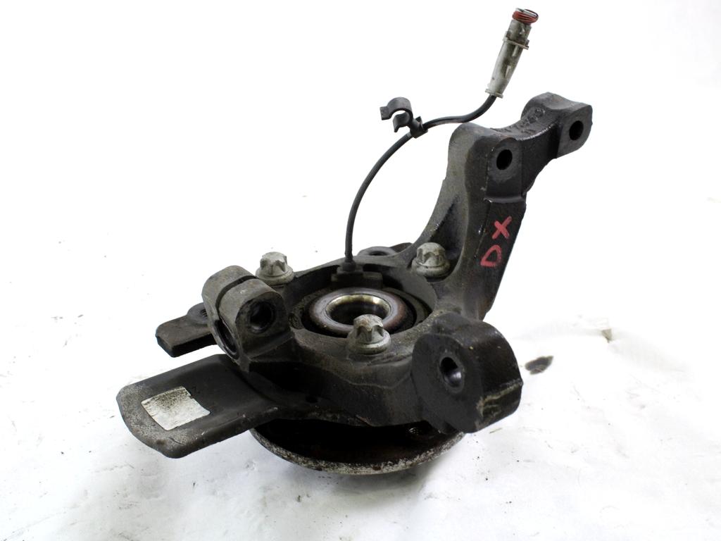 VRTLJIVI LEZAJ DESNO / PESTO KOLESA Z LEZAJEM SPREDAJ OEM N. 13156048 ORIGINAL REZERVNI DEL OPEL ASTRA H A04 L48 L08 L35 L67 R 5P/3P/SW (2007 - 2010) DIESEL LETNIK 2008