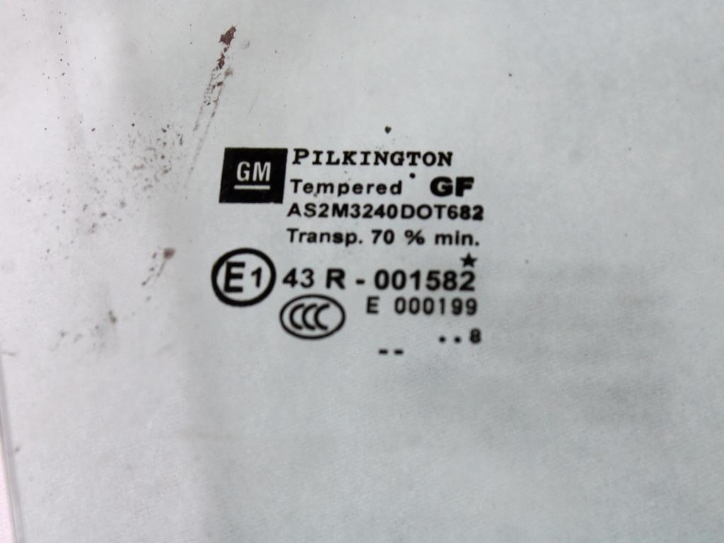 STEKLO SPREDNJIH DESNIH VRAT OEM N. 93183267 ORIGINAL REZERVNI DEL OPEL ASTRA H A04 L48 L08 L35 L67 R 5P/3P/SW (2007 - 2010) DIESEL LETNIK 2008