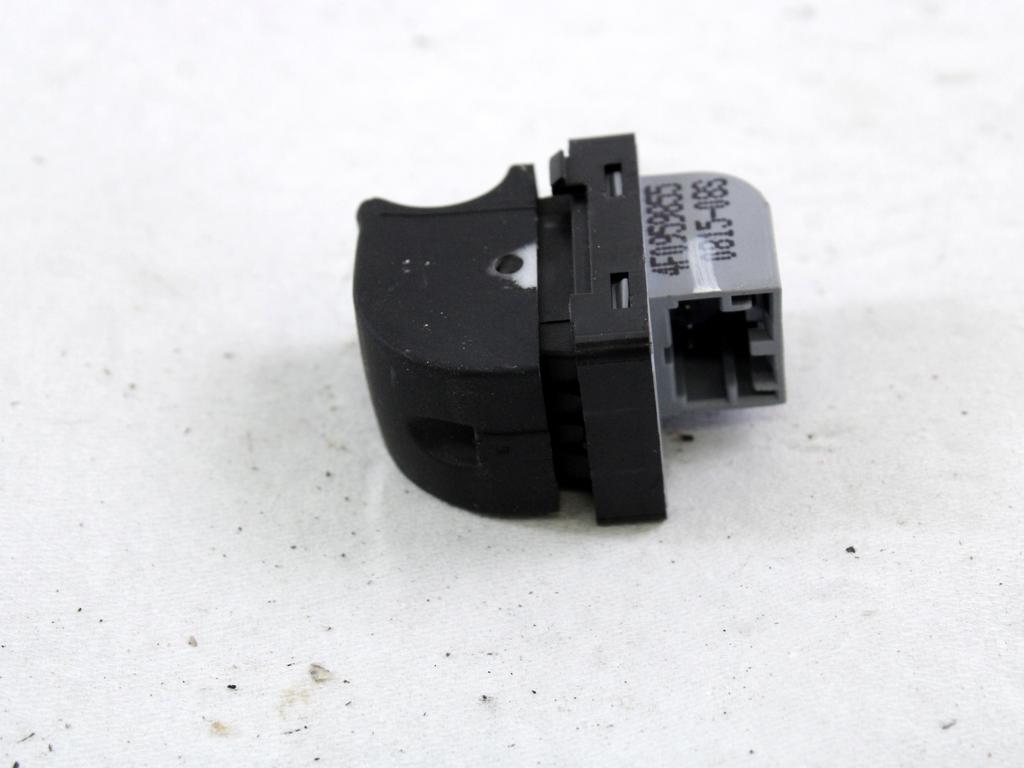 ZADNJE STIKALO OEM N. 4F0959855 ORIGINAL REZERVNI DEL AUDI A3 MK2 8P 8PA 8P1 (2003 - 2008)DIESEL LETNIK 2005