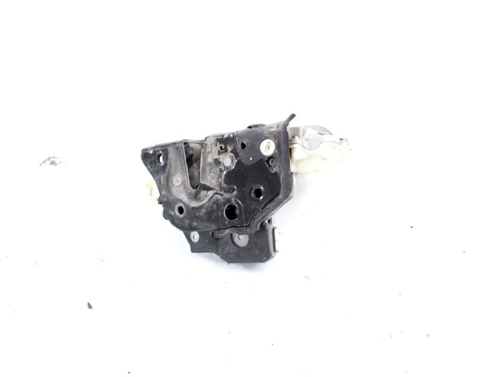 CENTRALNO ZAKLEPANJE ZADNJIH DESNIH VRAT OEM N. 4F0839016 ORIGINAL REZERVNI DEL AUDI A3 MK2 8P 8PA 8P1 (2003 - 2008)DIESEL LETNIK 2005