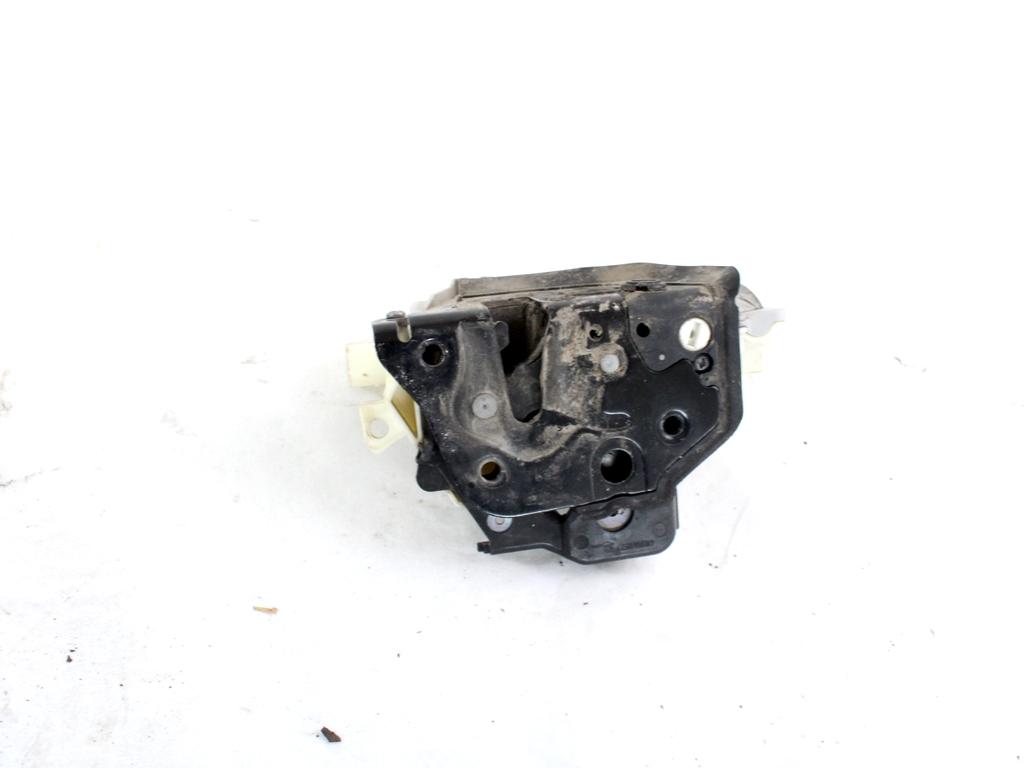 CENTRALNO ZAKLEPANJE ZADNJIH DESNIH VRAT OEM N. 4F0839016 ORIGINAL REZERVNI DEL AUDI A3 MK2 8P 8PA 8P1 (2003 - 2008)DIESEL LETNIK 2005