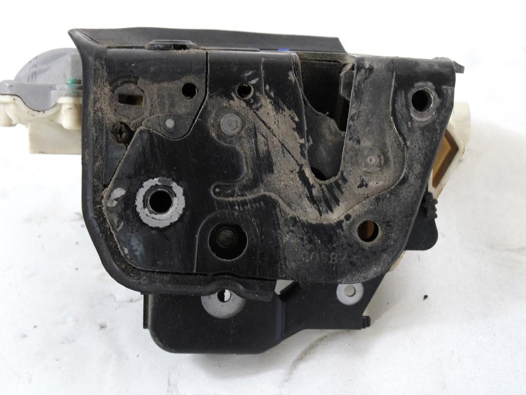 CENTRALNA KLJUCAVNICA ZADJIH LEVIH VRAT OEM N. 4F0839015 ORIGINAL REZERVNI DEL AUDI A3 MK2 8P 8PA 8P1 (2003 - 2008)DIESEL LETNIK 2005