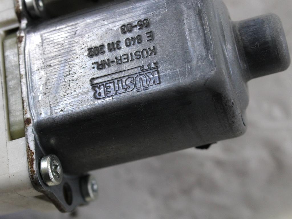 DVIZNI MEHANIZEM SPREDNIH STEKEL  OEM N. 18071 MOTORINO ALZACRISTALLO PORTA ANTERIORE ORIGINAL REZERVNI DEL AUDI A3 MK2 8P 8PA 8P1 (2003 - 2008)DIESEL LETNIK 2005