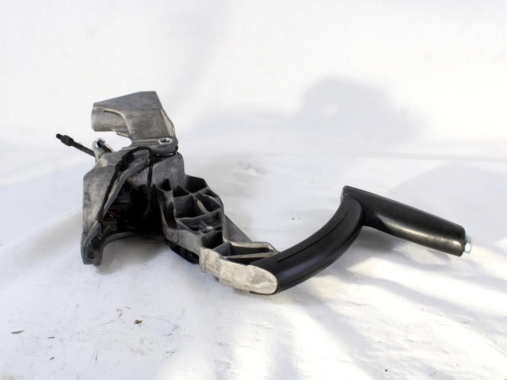 OEM N. 8P0711303B ORIGINAL REZERVNI DEL AUDI A3 MK2 8P 8PA 8P1 (2003 - 2008)DIESEL LETNIK 2005