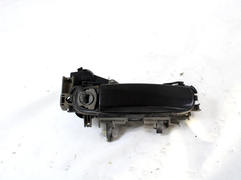 ZUNANJA KLJUKA SPREDNJA LEVA VRATA OEM N. 8E1837207 ORIGINAL REZERVNI DEL AUDI A3 MK2 8P 8PA 8P1 (2003 - 2008)DIESEL LETNIK 2005