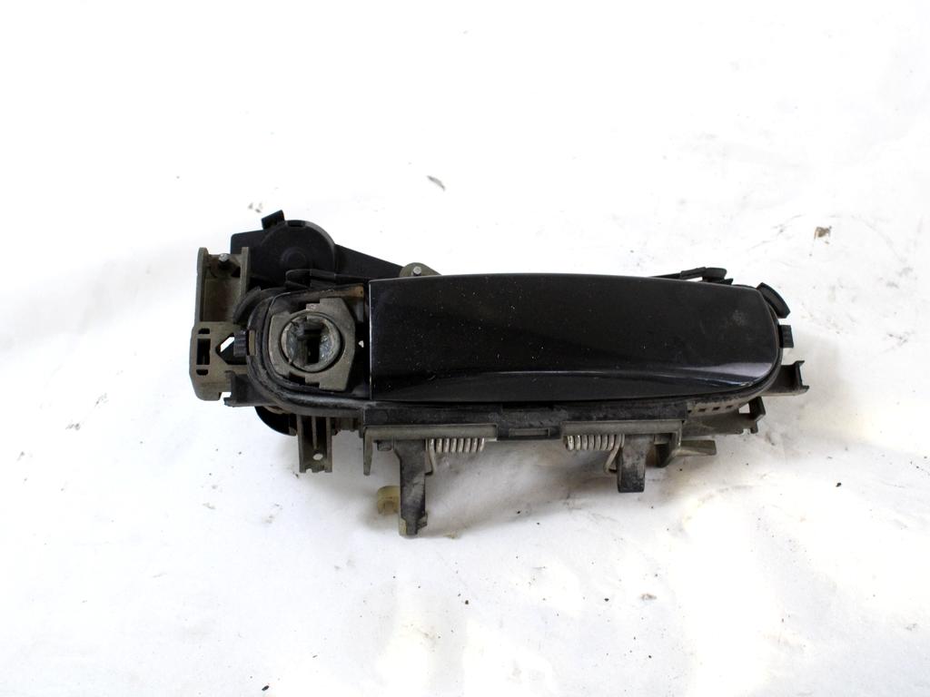 ZUNANJA KLJUKA SPREDNJA LEVA VRATA OEM N. 8E1837207 ORIGINAL REZERVNI DEL AUDI A3 MK2 8P 8PA 8P1 (2003 - 2008)DIESEL LETNIK 2005