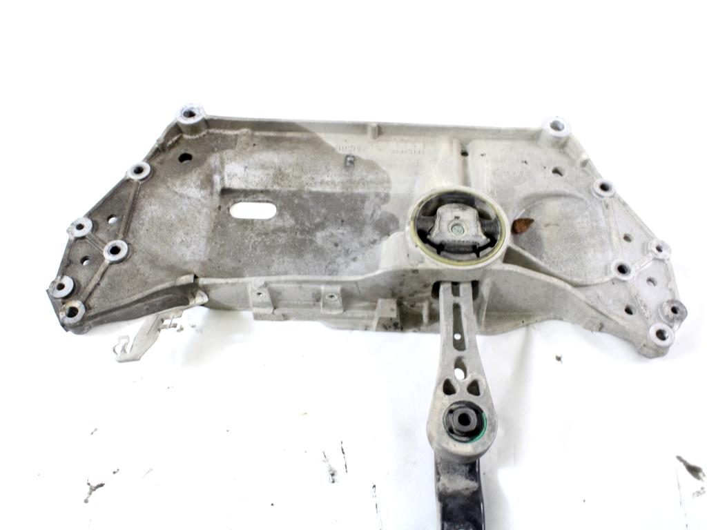 SPREDNJA OS/NOSILEC MOTORJA OEM N. 1K0199369F ORIGINAL REZERVNI DEL AUDI A3 MK2 8P 8PA 8P1 (2003 - 2008)DIESEL LETNIK 2005