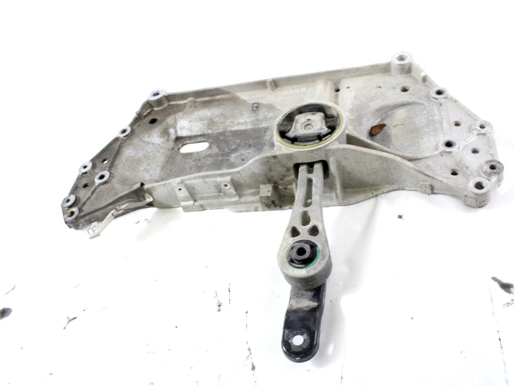 SPREDNJA OS/NOSILEC MOTORJA OEM N. 1K0199369F ORIGINAL REZERVNI DEL AUDI A3 MK2 8P 8PA 8P1 (2003 - 2008)DIESEL LETNIK 2005