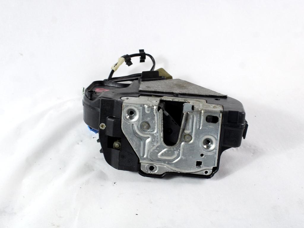 CENTRALNO ZAKLEPANJE ZADNJIH DESNIH VRAT OEM N. 2117300635 ORIGINAL REZERVNI DEL MERCEDES CLASSE E W211 S211 BER/SW (03/2002 - 05/2006) DIESEL LETNIK 2003