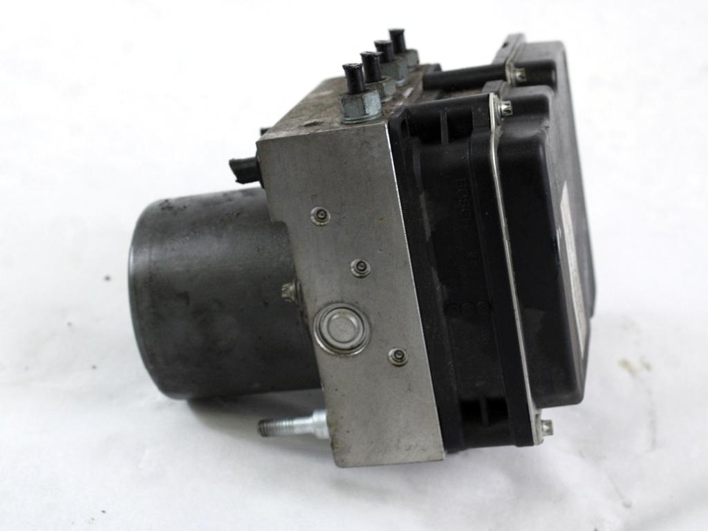 ABS AGREGAT S PUMPO OEM N. 4F0614517AA ORIGINAL REZERVNI DEL AUDI A6 C6 4F2 4FH 4F5 BER/SW/ALLROAD (07/2004 - 10/2008) DIESEL LETNIK 2007