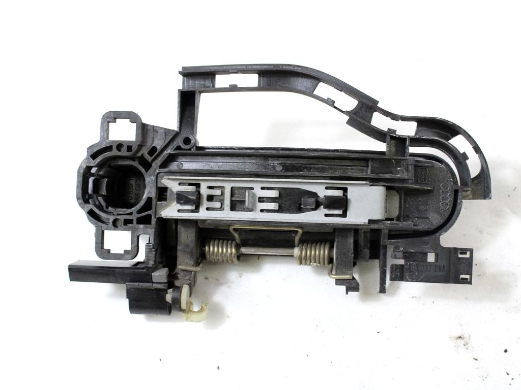 ZUNANJA KLJUKA SPREDNJA DESNA VRATA OEM N. 4F0837208B ORIGINAL REZERVNI DEL AUDI A6 C6 4F2 4FH 4F5 BER/SW/ALLROAD (07/2004 - 10/2008) DIESEL LETNIK 2007