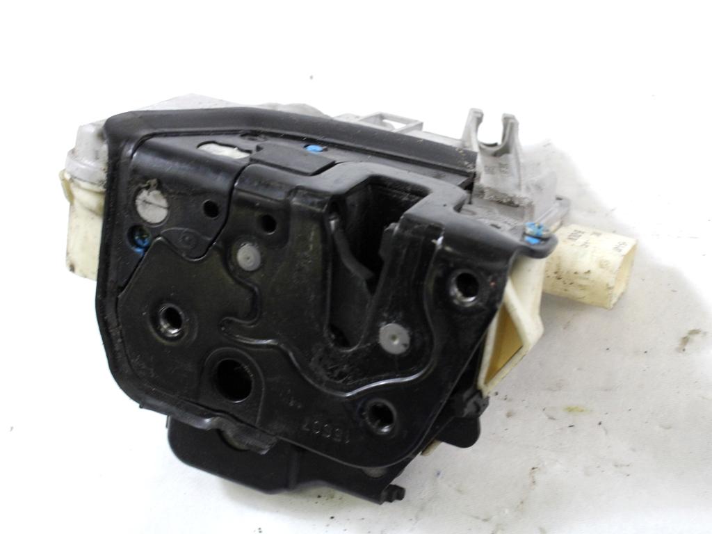 CENTRALNO ZAKLEPANJE PREDNIH LEVIH VRAT OEM N. 4F1837016E ORIGINAL REZERVNI DEL AUDI A6 C6 4F2 4FH 4F5 BER/SW/ALLROAD (07/2004 - 10/2008) DIESEL LETNIK 2007