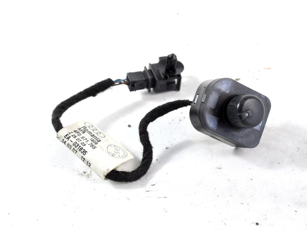 STIKALA ELEKTRICNIH OGLEDAL  OEM N. 8E0959565A ORIGINAL REZERVNI DEL AUDI A6 C6 4F2 4FH 4F5 BER/SW/ALLROAD (07/2004 - 10/2008) DIESEL LETNIK 2007