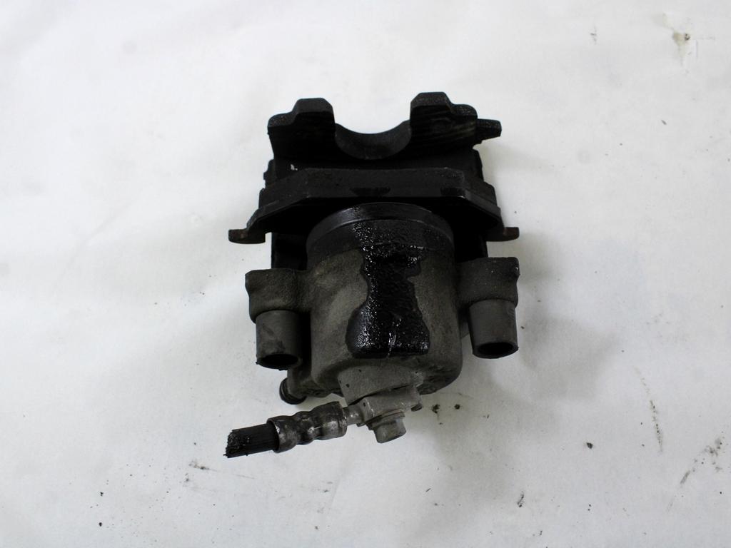 SPREDNJE DESNE ZAVORNE CELJUSTI  OEM N. 1K0615124D ORIGINAL REZERVNI DEL AUDI A1 8X 8X1 8XF (2010 - 2015)DIESEL LETNIK 2013