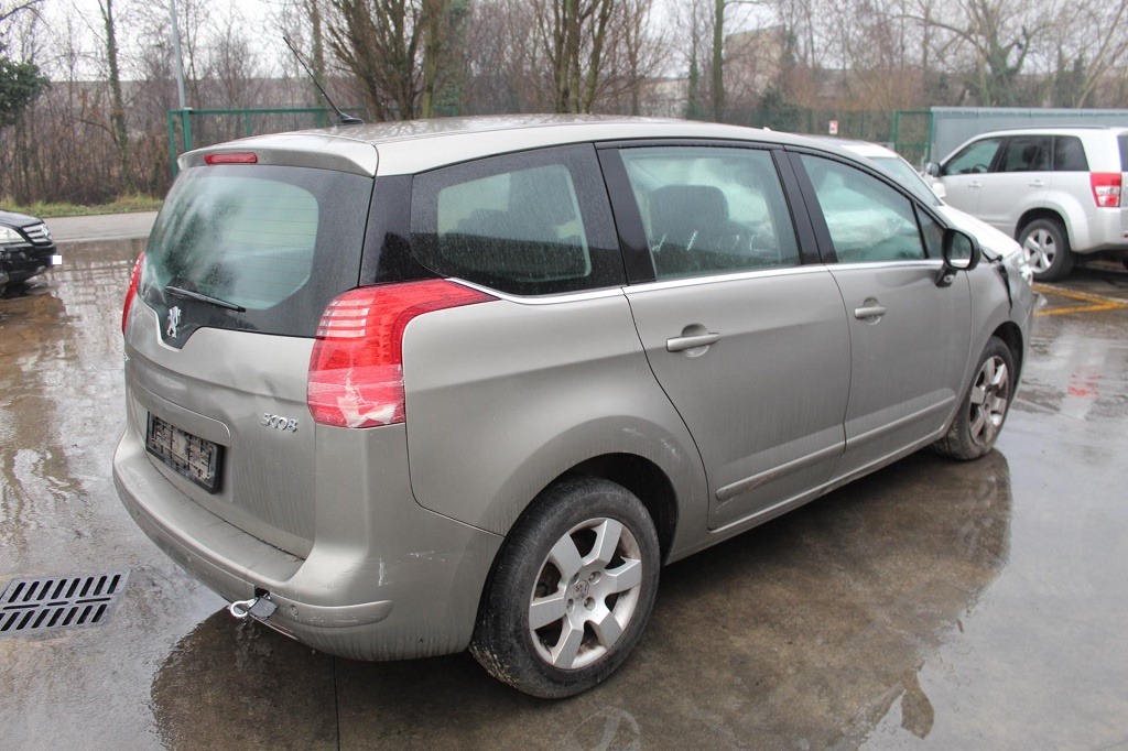 PEUGEOT 5008 1.6 D 80KW 6M 5P (2010) RICAMBI IN MAGAZZINO