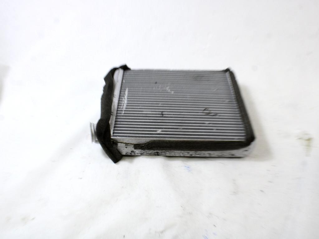 GRELEC RADIATORJA OEM N. LR002632 ORIGINAL REZERVNI DEL LAND ROVER RANGE ROVER EVOQUE L538 (2012 - 2016)DIESEL LETNIK 2014