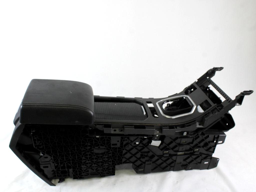 NASLON ZA ROKE/SREDINSKA KONZOLA OEM N. BJ32-045C22-A ORIGINAL REZERVNI DEL LAND ROVER RANGE ROVER EVOQUE L538 (2012 - 2016)DIESEL LETNIK 2014