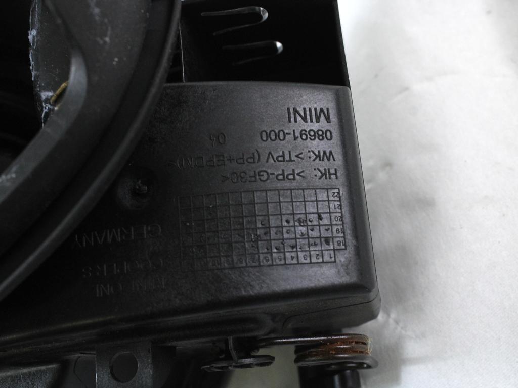 LOPUTA GORIVA OEM N. 51177410277 ORIGINAL REZERVNI DEL MINI ONE - COOPER F55 / F56 / F57 (DAL 2018)BENZINA LETNIK 2020