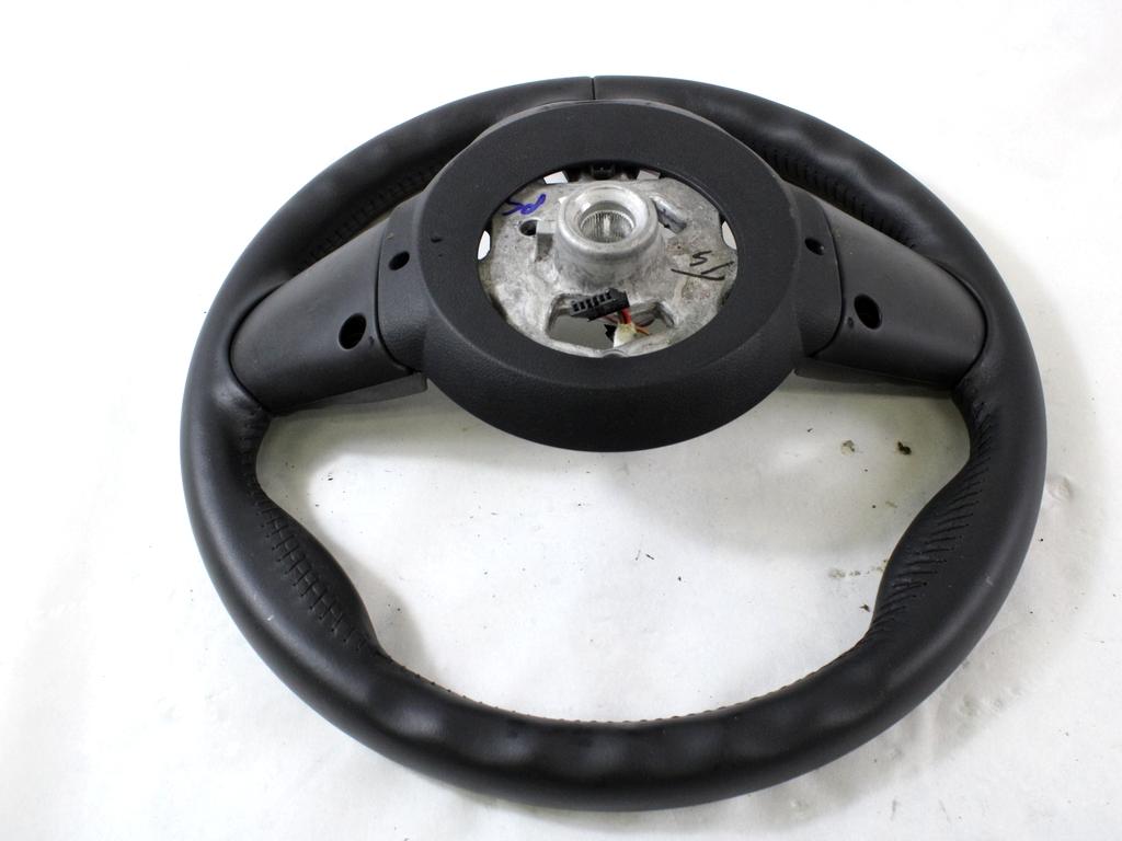 VOLAN OEM N. 32306996047 ORIGINAL REZERVNI DEL MINI ONE - COOPER F55 / F56 / F57 (DAL 2018)BENZINA LETNIK 2020