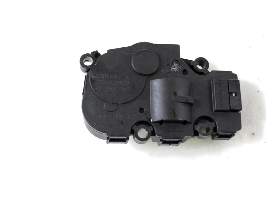 MOTORCEK OGREVANJA OEM N. CZ113930-1710 ORIGINAL REZERVNI DEL MINI ONE - COOPER F55 / F56 / F57 (DAL 2018)BENZINA LETNIK 2020