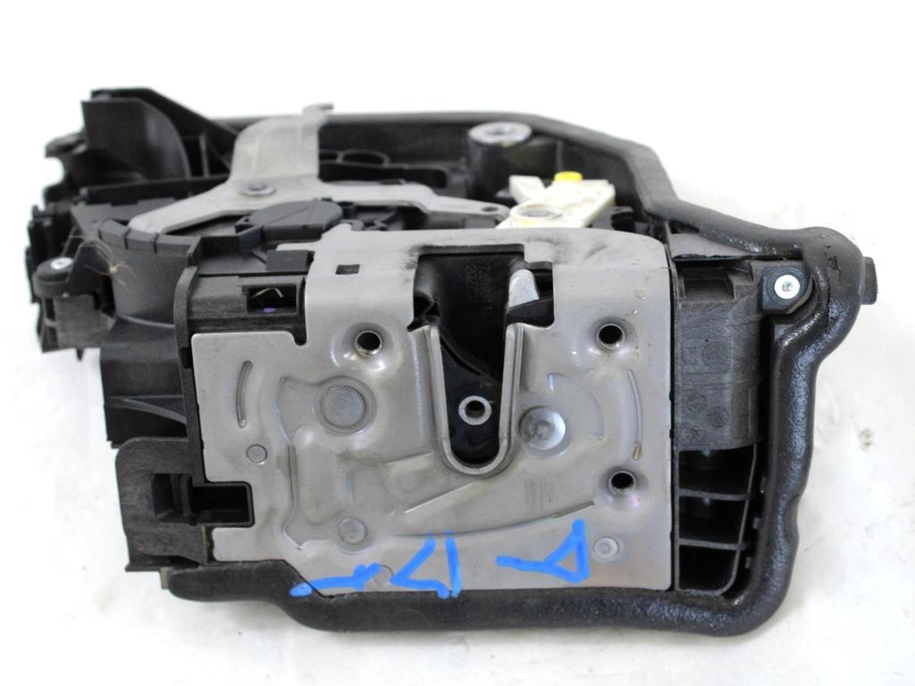 CENTRALNI ZAKLEP SPREDNJIH VRAT  OEM N. 51217281934 ORIGINAL REZERVNI DEL MINI ONE - COOPER F55 / F56 / F57 (DAL 2018)BENZINA LETNIK 2020