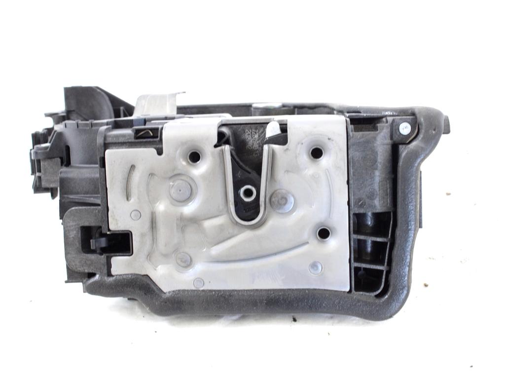 CENTRALNO ZAKLEPANJE ZADNJIH DESNIH VRAT OEM N. 51227281940 ORIGINAL REZERVNI DEL MINI ONE - COOPER F55 / F56 / F57 (DAL 2018)BENZINA LETNIK 2020