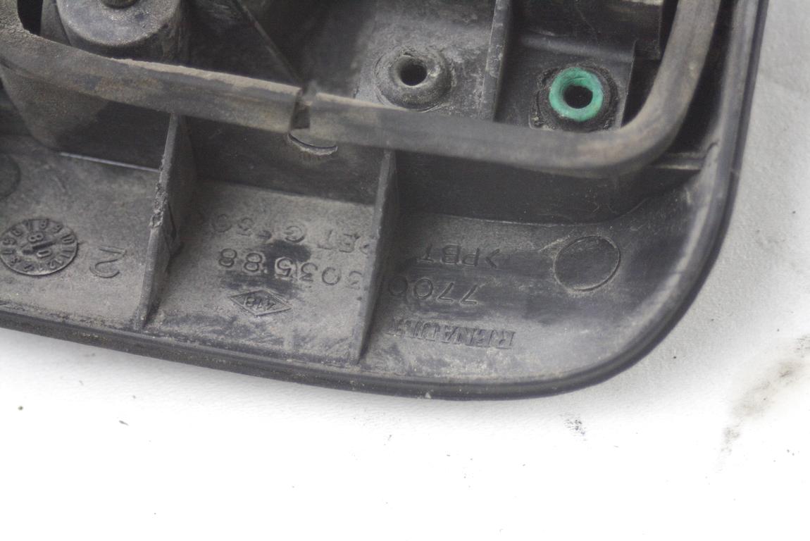 KLJUKA PRTLJA?NIKA/PRTLJA?NA VRATA OEM N. 7700303588 ORIGINAL REZERVNI DEL RENAULT KANGOO KC0/1 MK1 R (2003-2008) BENZINA/METANO LETNIK 2006