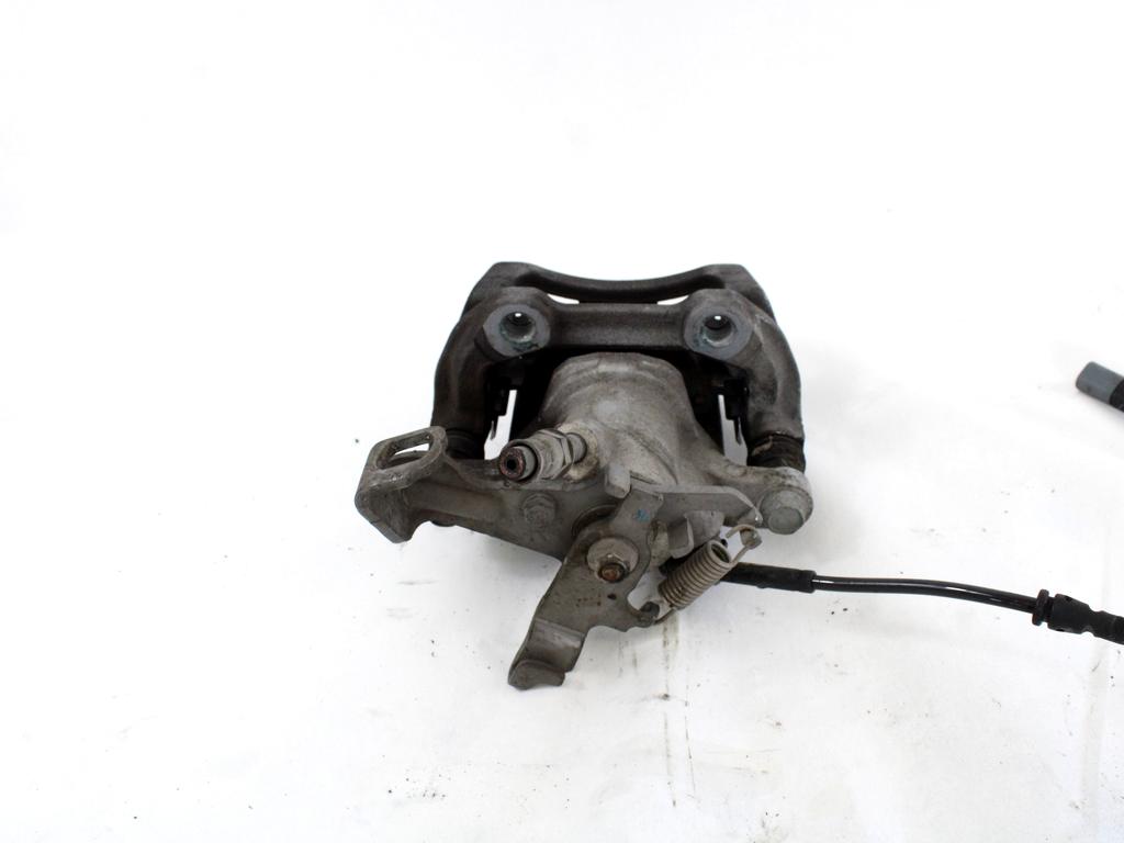 ZADNJE DESNE ZAVORNE CELJUSTI  OEM N. 34216860558 ORIGINAL REZERVNI DEL MINI ONE - COOPER F55 / F56 / F57 (DAL 2018)BENZINA LETNIK 2020