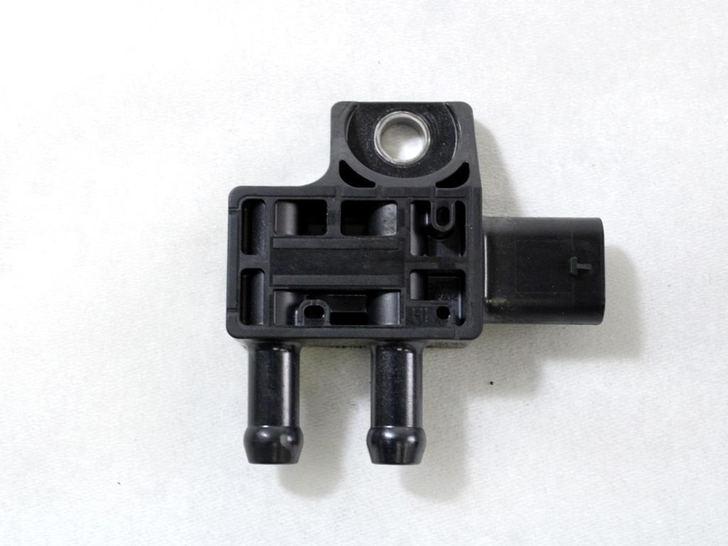 TLAK IZPUSNIH PLINOV SENZORJA OEM N. 13628570686 ORIGINAL REZERVNI DEL MINI ONE - COOPER F55 / F56 / F57 (DAL 2018)BENZINA LETNIK 2020