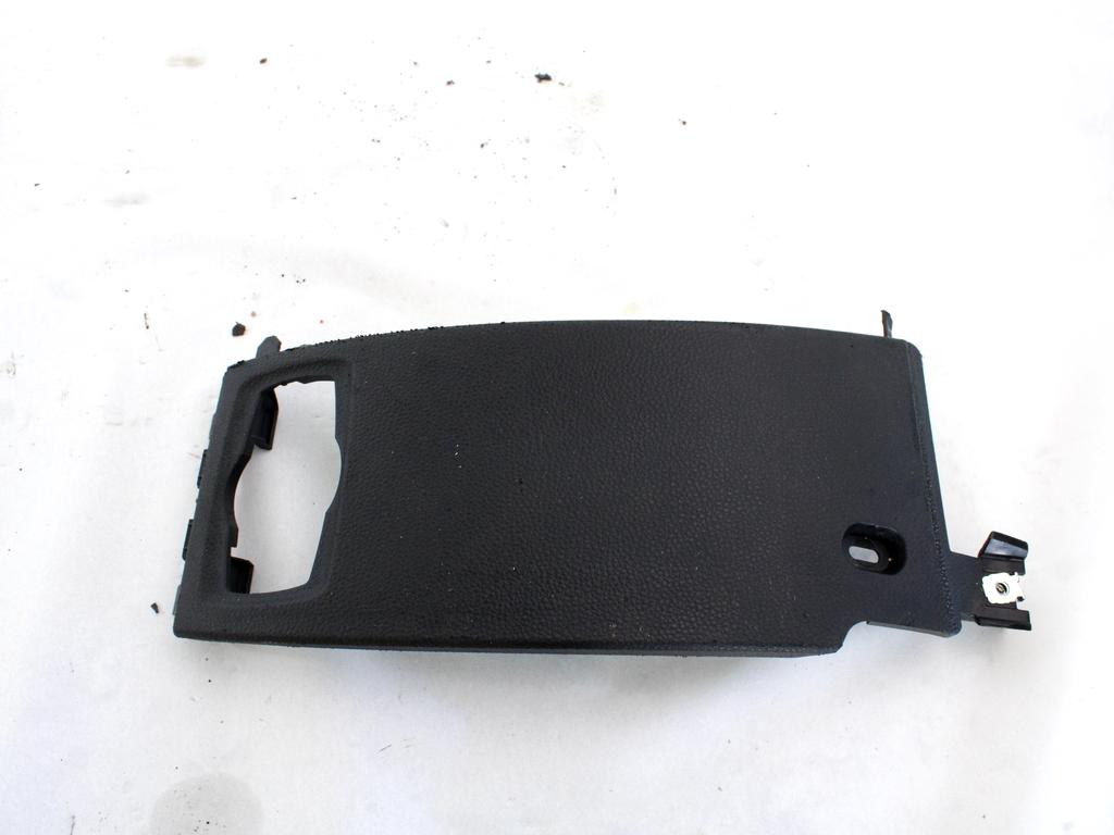 MONTA?NI DELI /  ARMATURNE PLOSCE SPODNJI OEM N. 51166962643 ORIGINAL REZERVNI DEL BMW SERIE 1 BER/COUPE/CABRIO E81/E82/E87/E88 LCI R (2007 - 2013) DIESEL LETNIK 2007