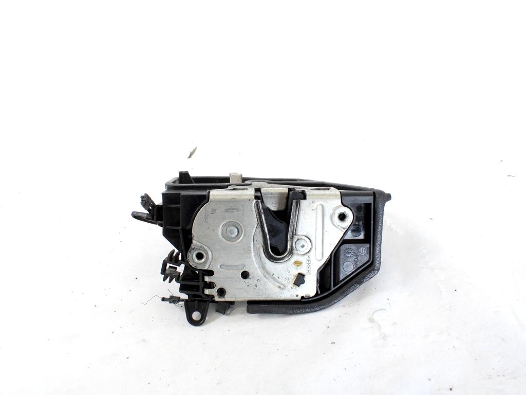 CENTRALNI ZAKLEP SPREDNJIH VRAT  OEM N. 7167074 ORIGINAL REZERVNI DEL BMW SERIE 1 BER/COUPE/CABRIO E81/E82/E87/E88 LCI R (2007 - 2013) DIESEL LETNIK 2007