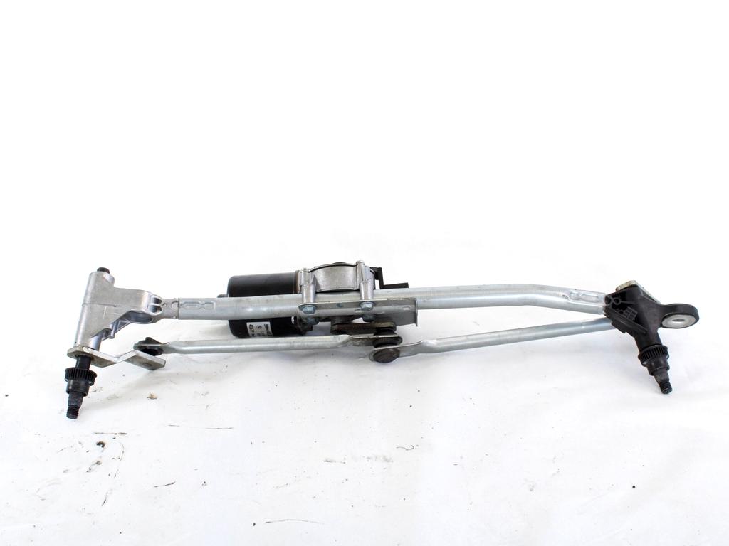 MOTORCEK PREDNJIH BRISALCEV OEM N. 7193036 ORIGINAL REZERVNI DEL BMW SERIE 1 BER/COUPE/CABRIO E81/E82/E87/E88 LCI R (2007 - 2013) DIESEL LETNIK 2007